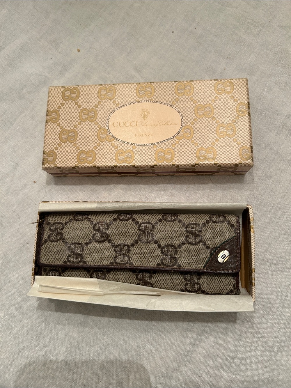 Gucci Brown GG Monogram Continental Style Key & Card Holder